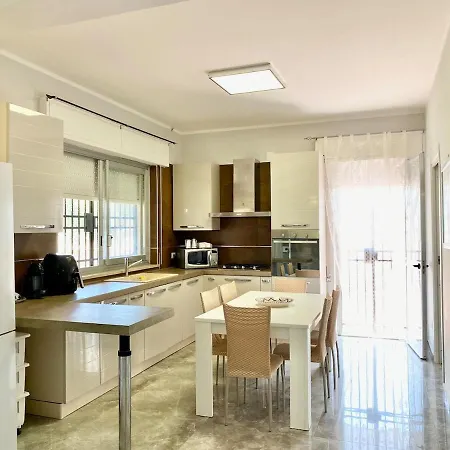Villa Grace, 200 Meters Away, Independent Alcamo